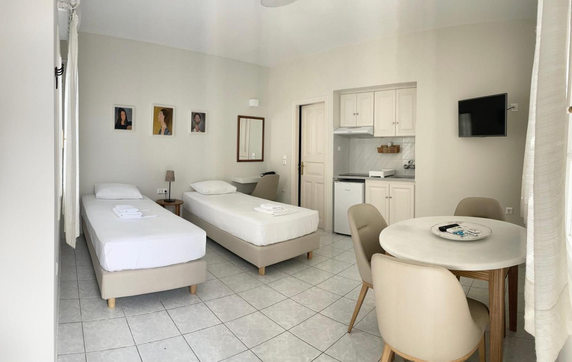 Manto Apartments Tínos エクステリア 写真
